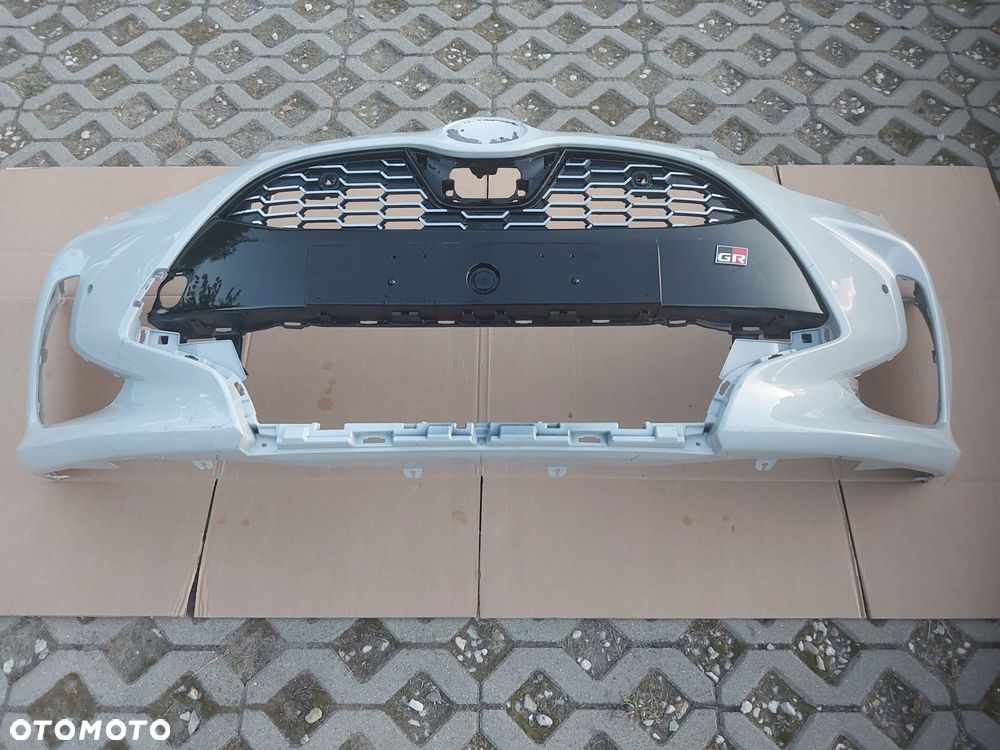 ZDERZAK PRZÓD TOYOTA YARIS IV 4 GR PDC NIE KLEJONY - 1
