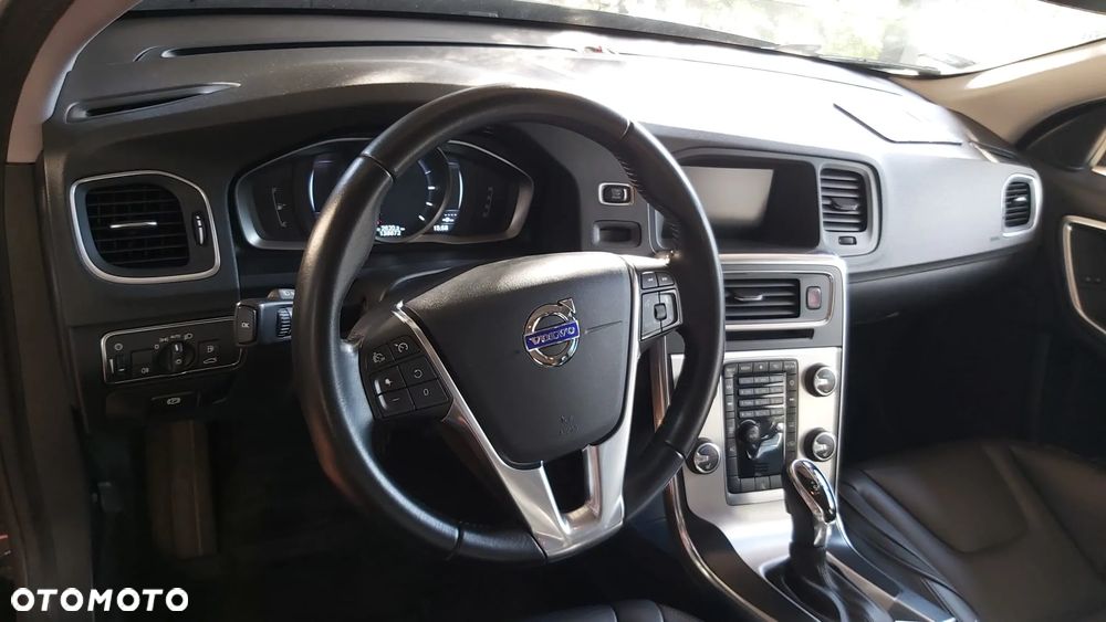 Volvo V60 D4 Drive-E Ocean Race - 10