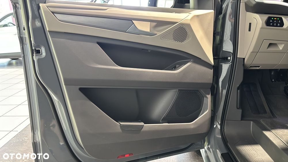 Volkswagen Multivan 1.5 eHybrid PHEV 180kW 4Motion L2 Life DSG - 11