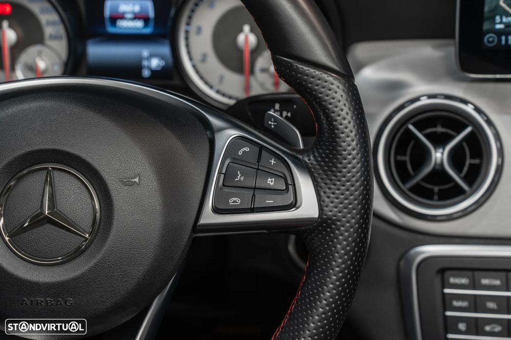 Mercedes-Benz GLA 180 AMG Line Aut. - 12