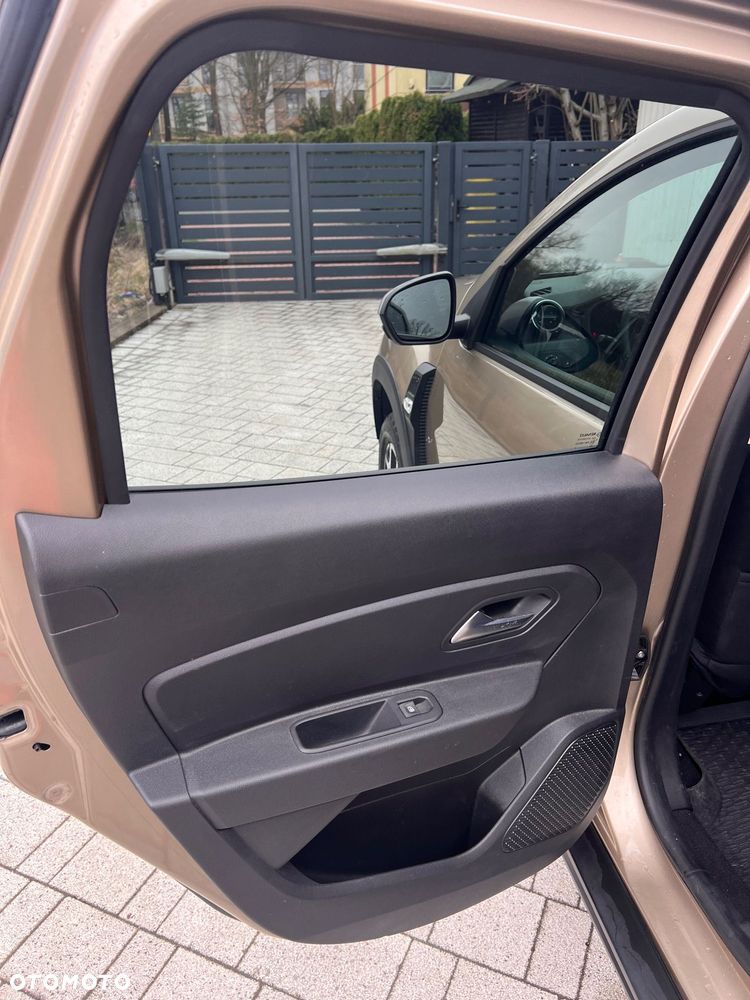 Dacia Duster 1.6 SCe Prestige 4WD - 33