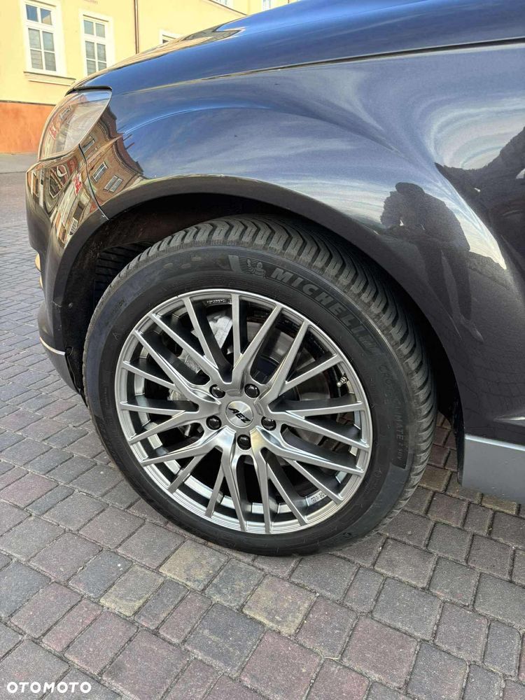 Audi Q7 - 10