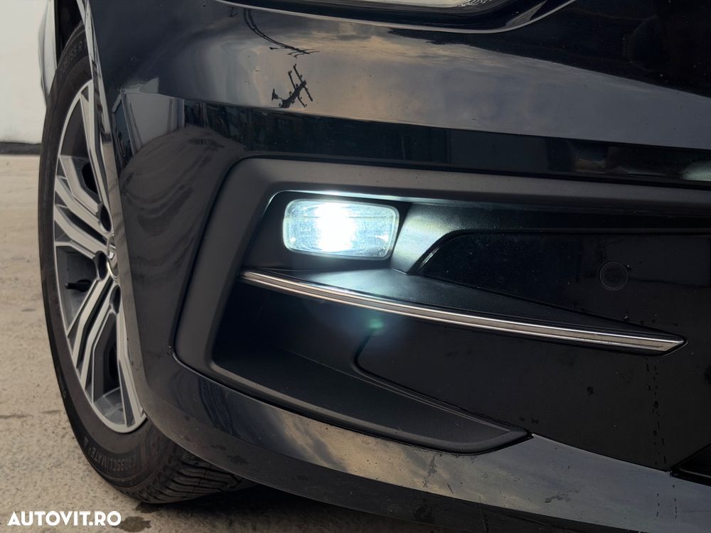 RENAULT Megane 2023 — imagine 40