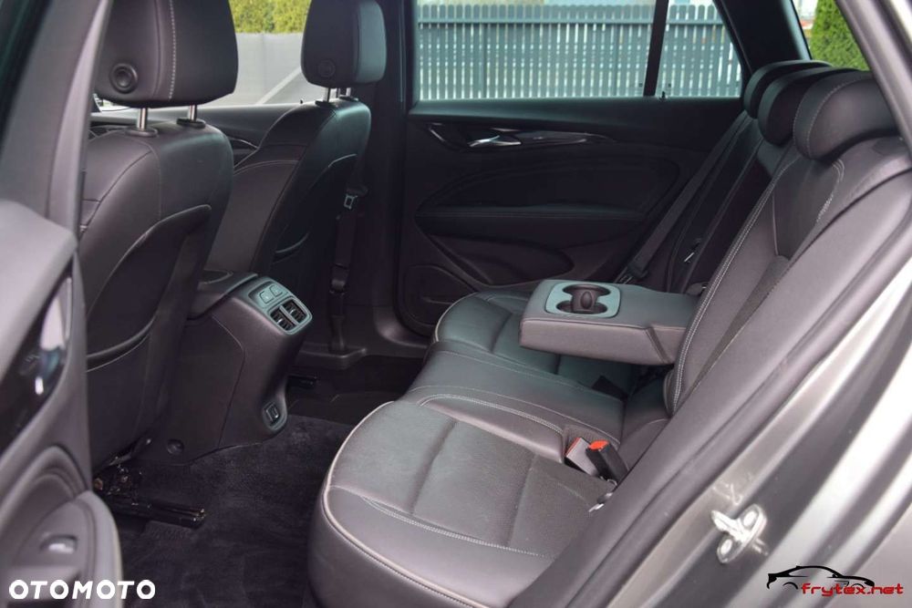 Opel Insignia - 22