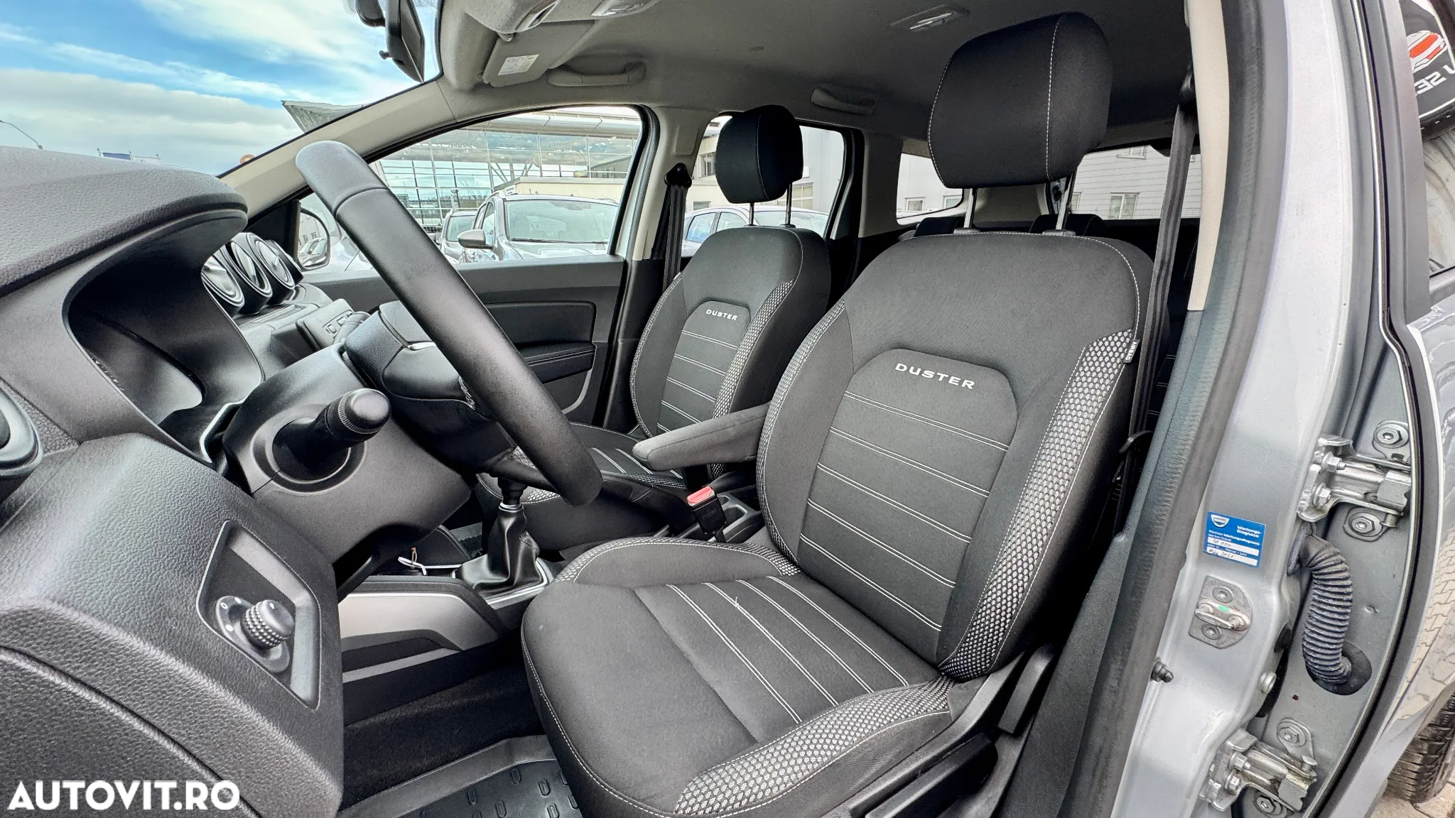 Dacia Duster 1.6 SCe Prestige jante 17" - 11