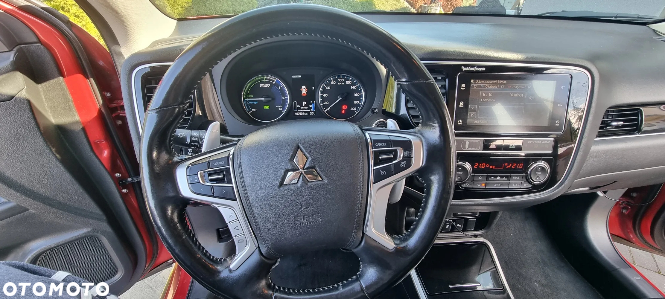 Mitsubishi Outlander - 18