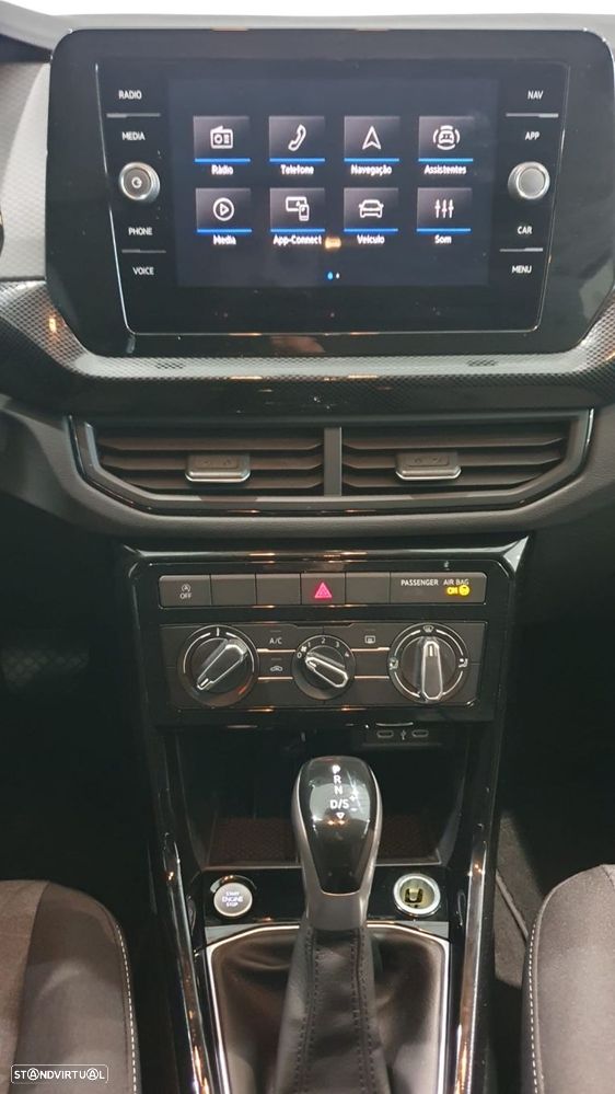 VW T-Cross 1.0 TSI Urban DSG - 18