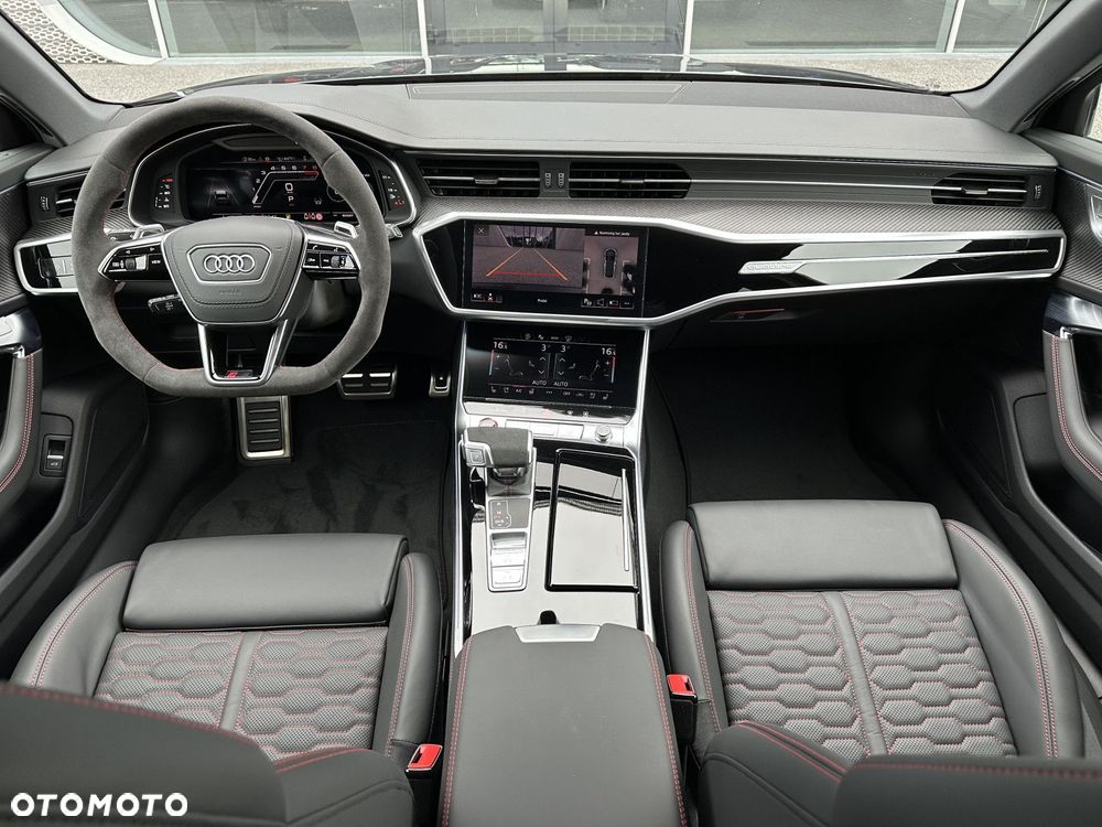 Audi RS6 Avant - 16