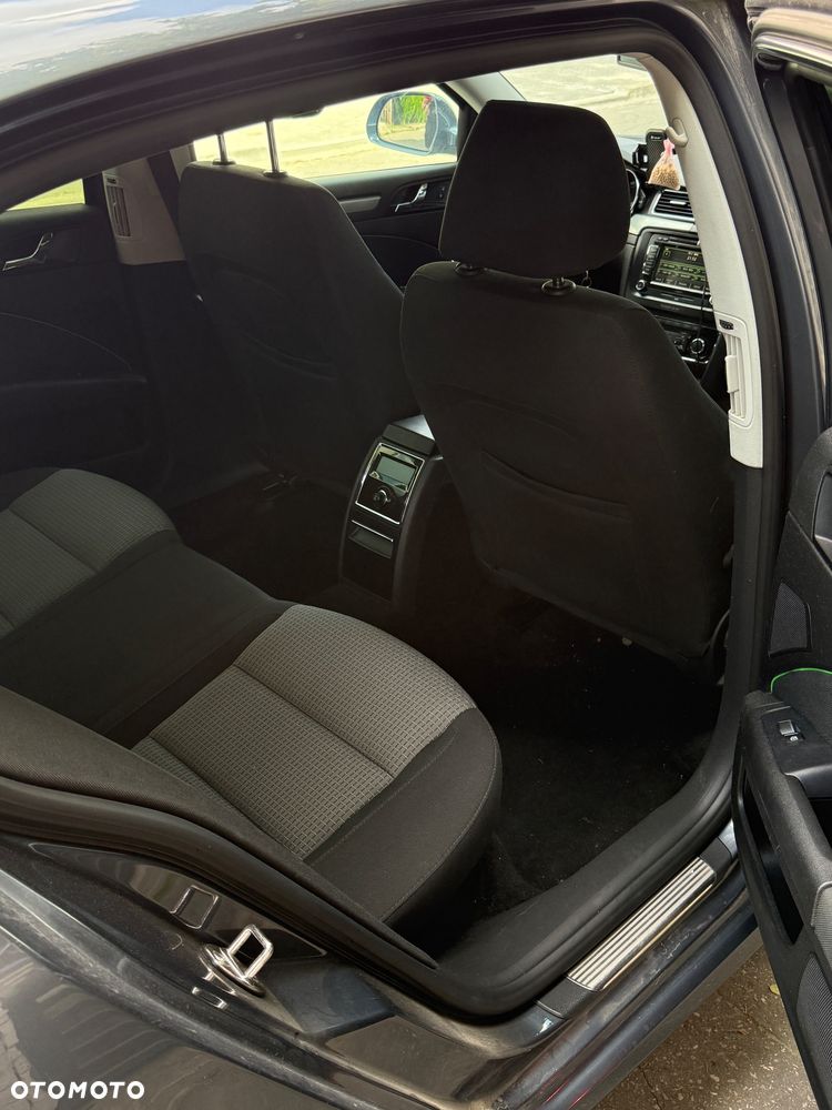 Skoda Superb 1.8 TSI Elegance DSG - 8