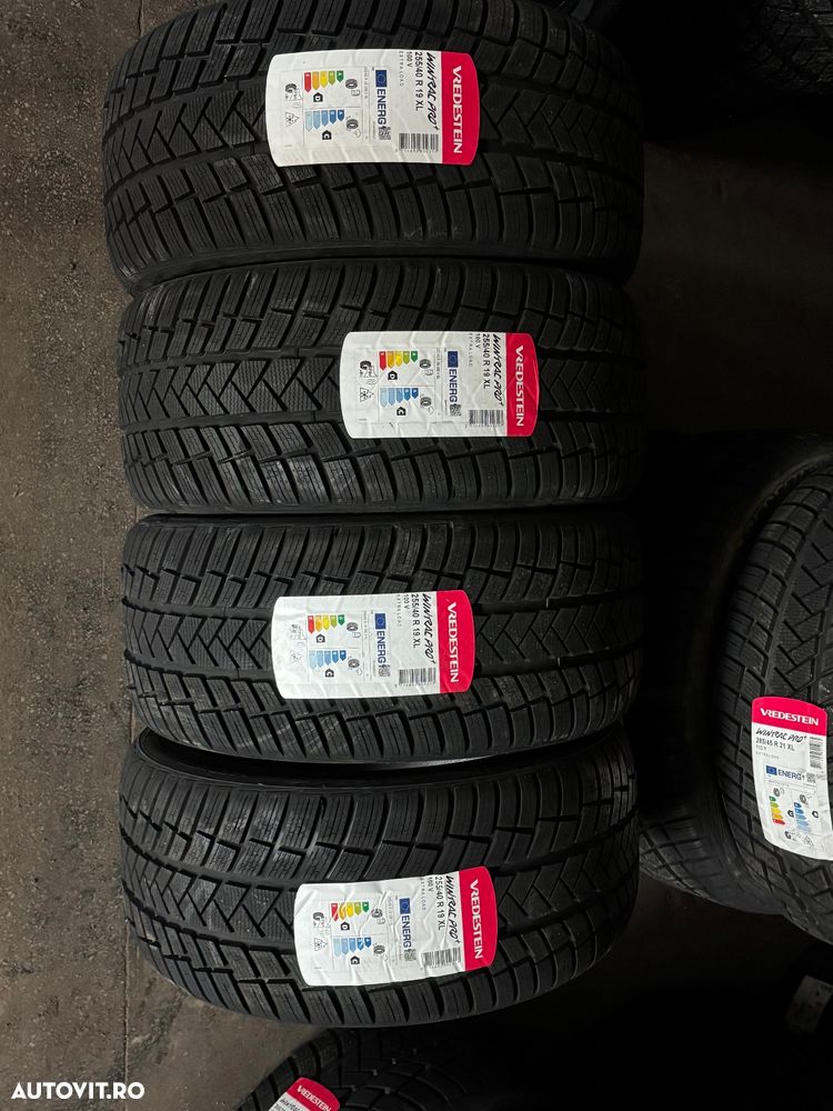 Vând 4 anvelope 255/40/19 vredestein de iarnă noi - 1