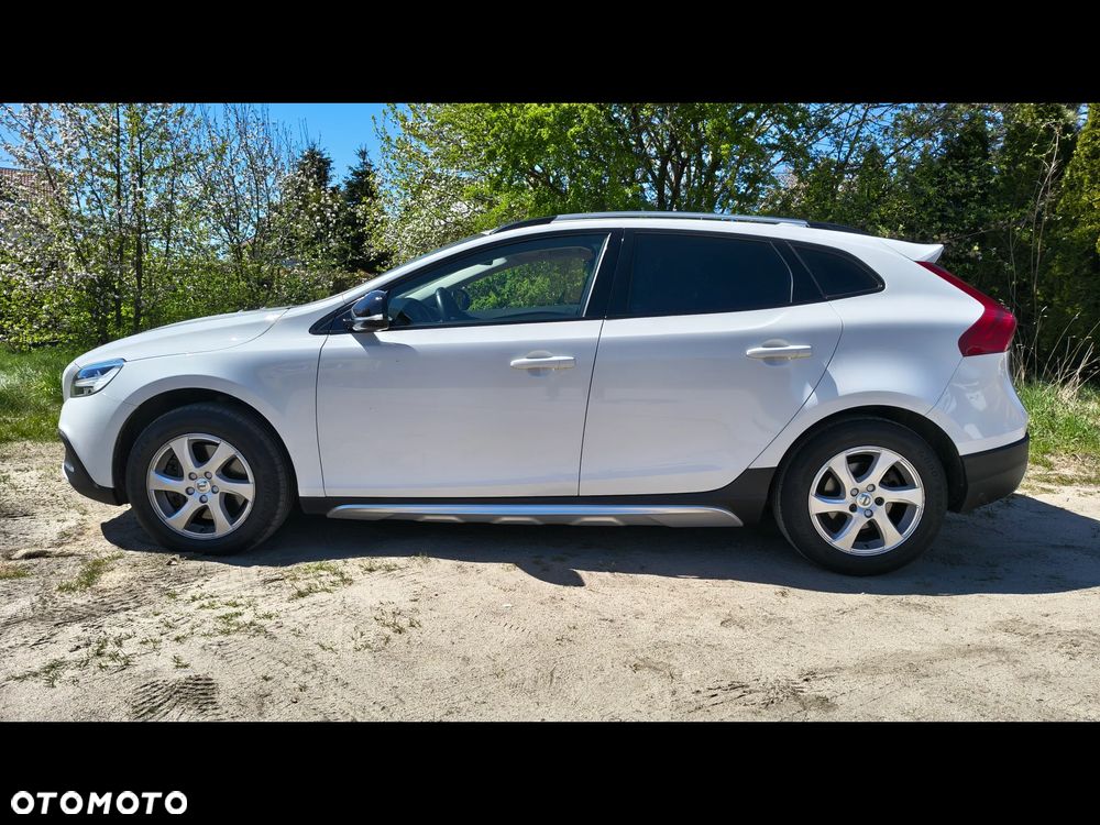 Volvo V40 Cross Country T3 Drive-E Momentum - 2