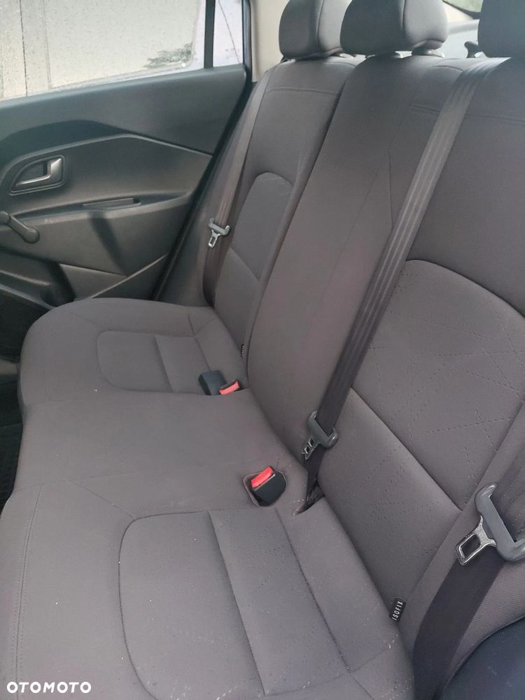 Kia Rio 1.2 L - 7