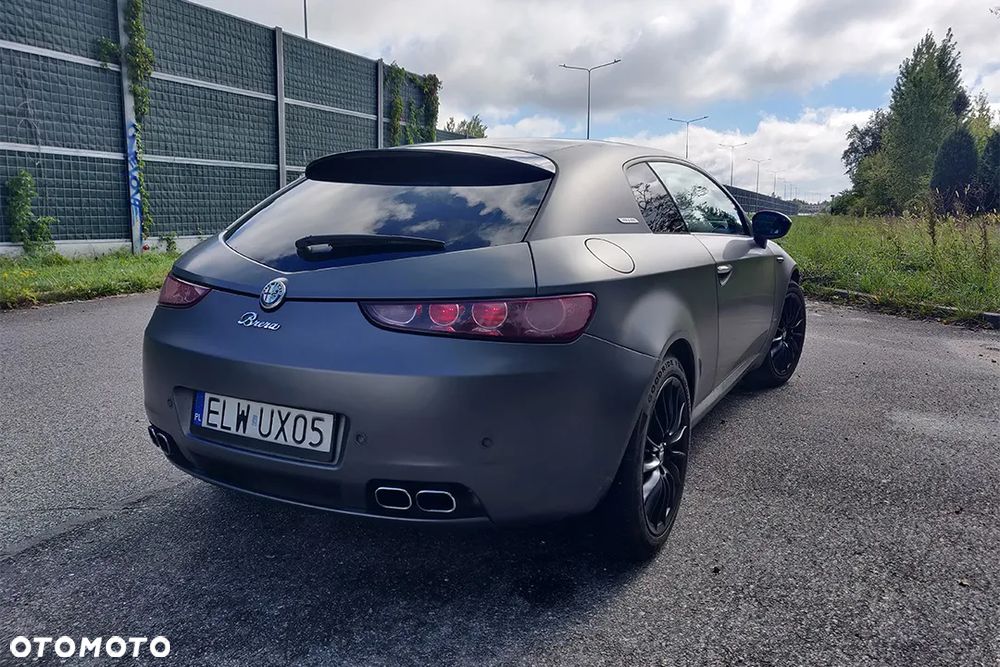 Alfa Romeo Brera - 8
