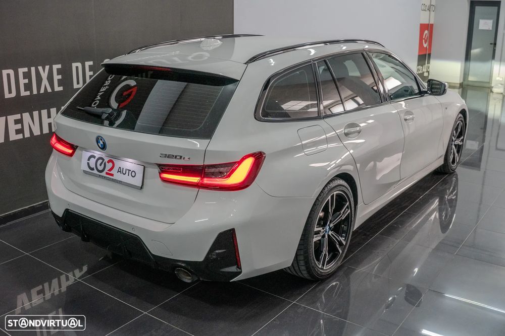 BMW 320 e Pack Desportivo M Auto - 8