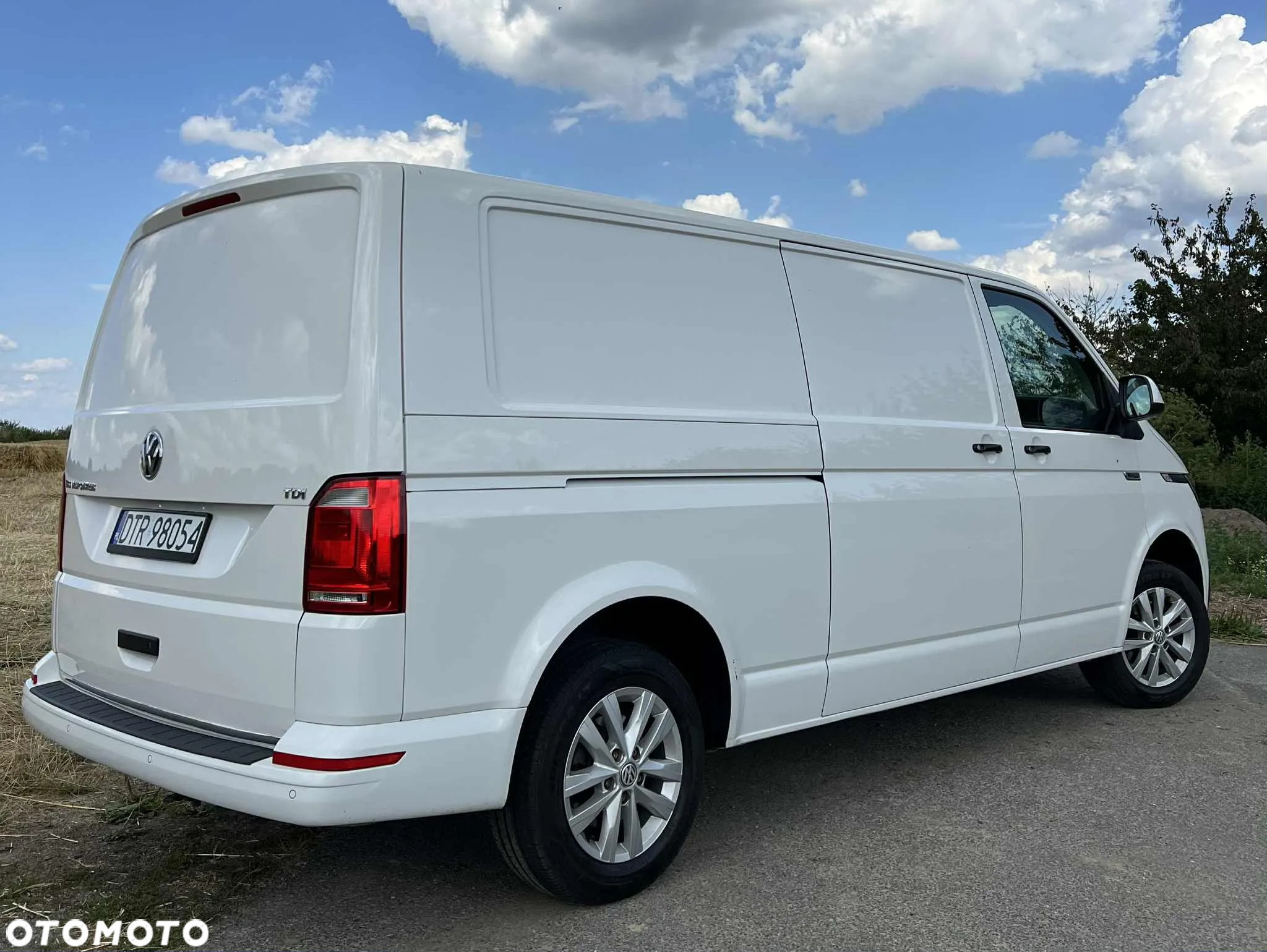 Volkswagen Transporter - 2