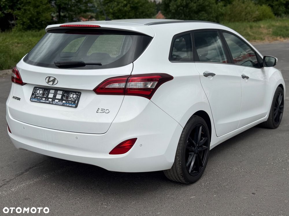 Hyundai i30 1.6 CRDi Premium - 9