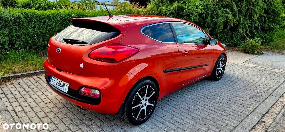 Kia Ceed Cee'd 1.6 GDI L - 11