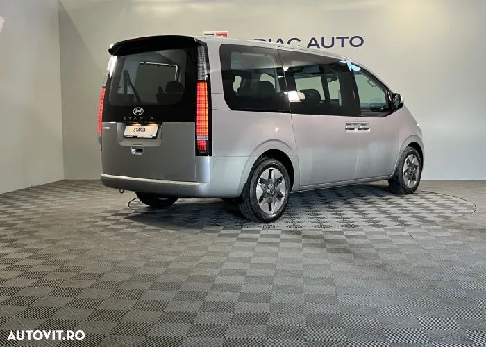 Hyundai Staria - 5