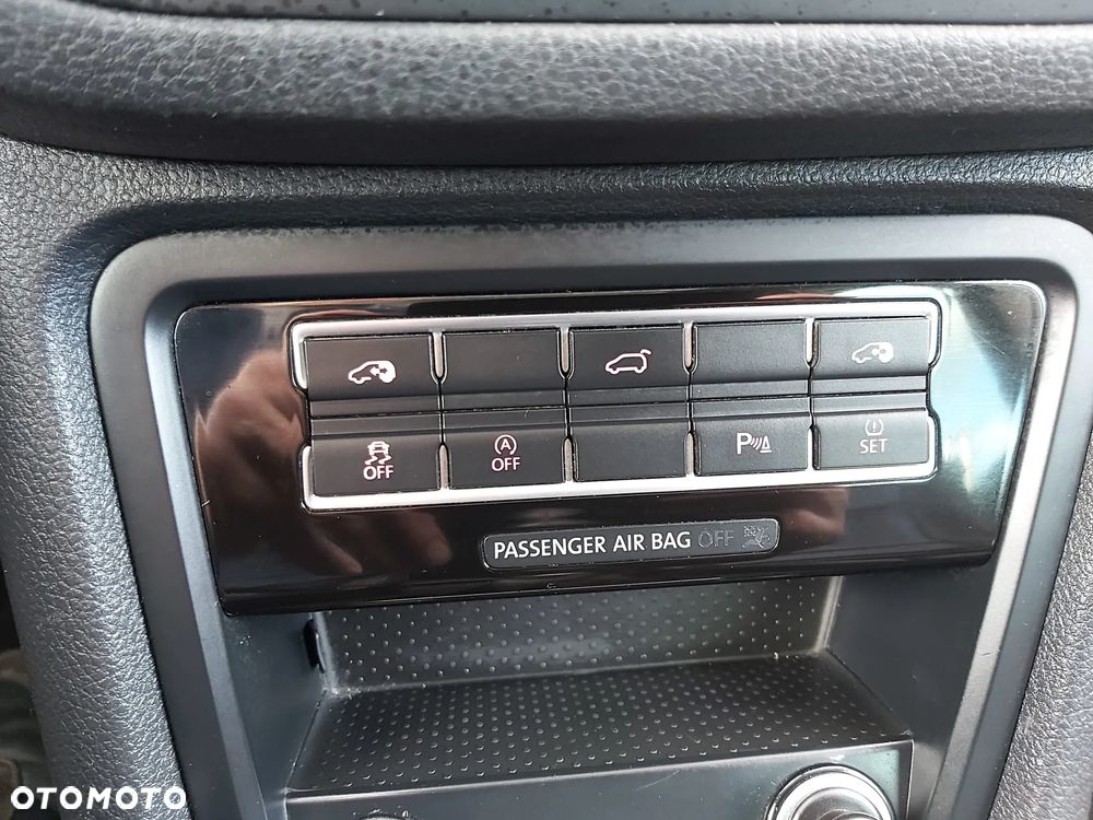Volkswagen Sharan 2.0 TDI DPF Highline - 26