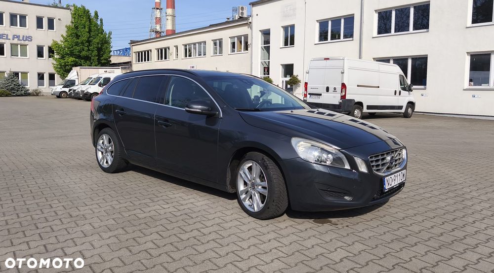 Volvo V60 - 11