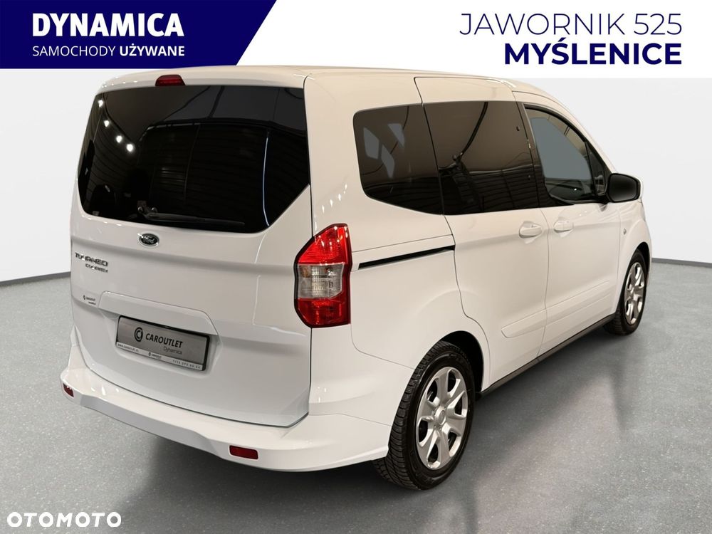 Ford Tourneo Courier - 8