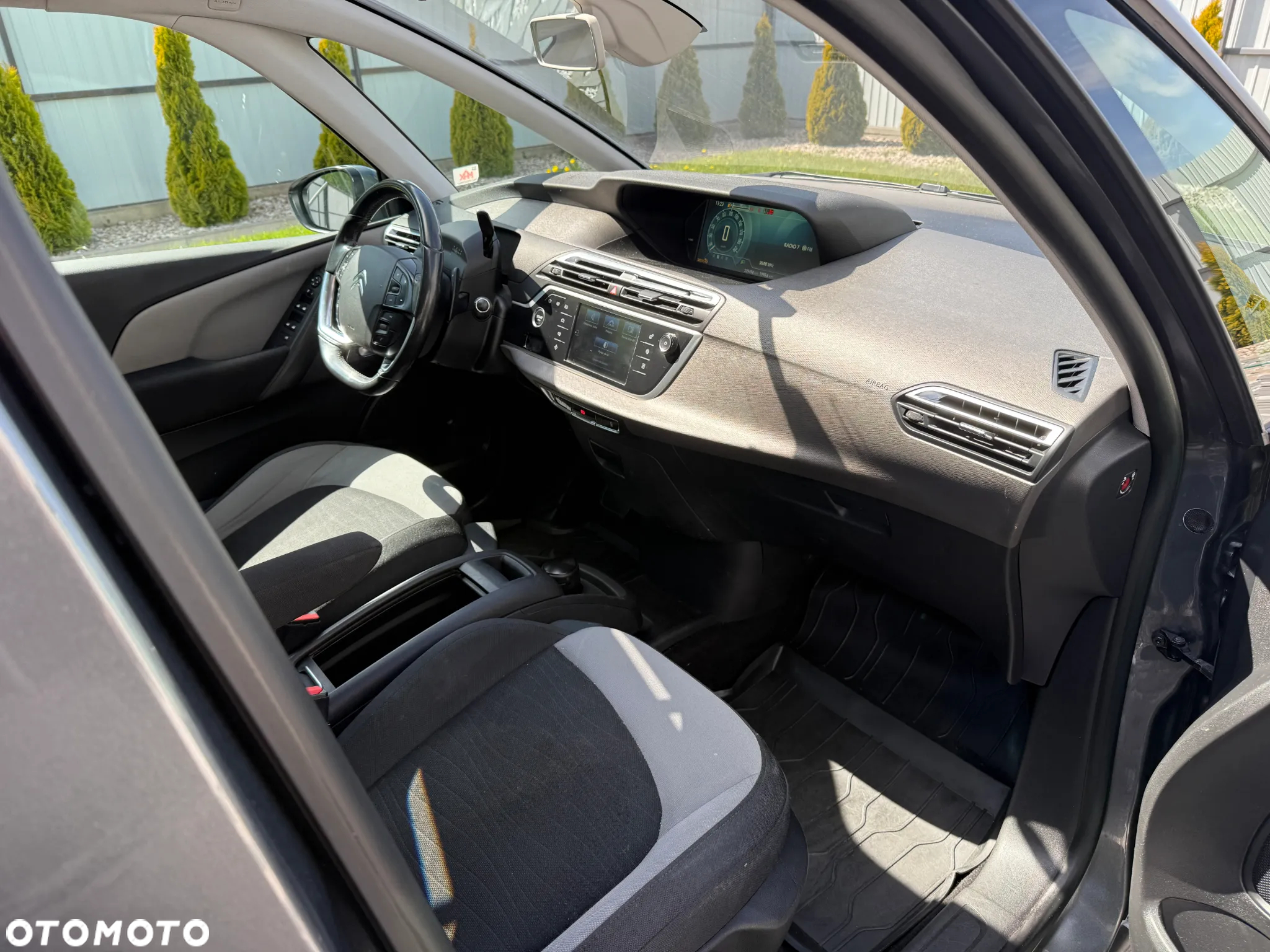 Citroën C4 Grand Picasso e-HDi 115 ETG6 Exclusive - 24