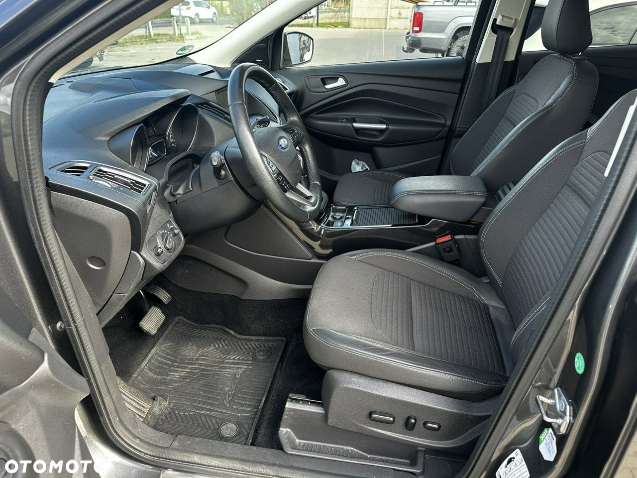 Ford Kuga 2.0 TDCi 4x4 Titanium - 22