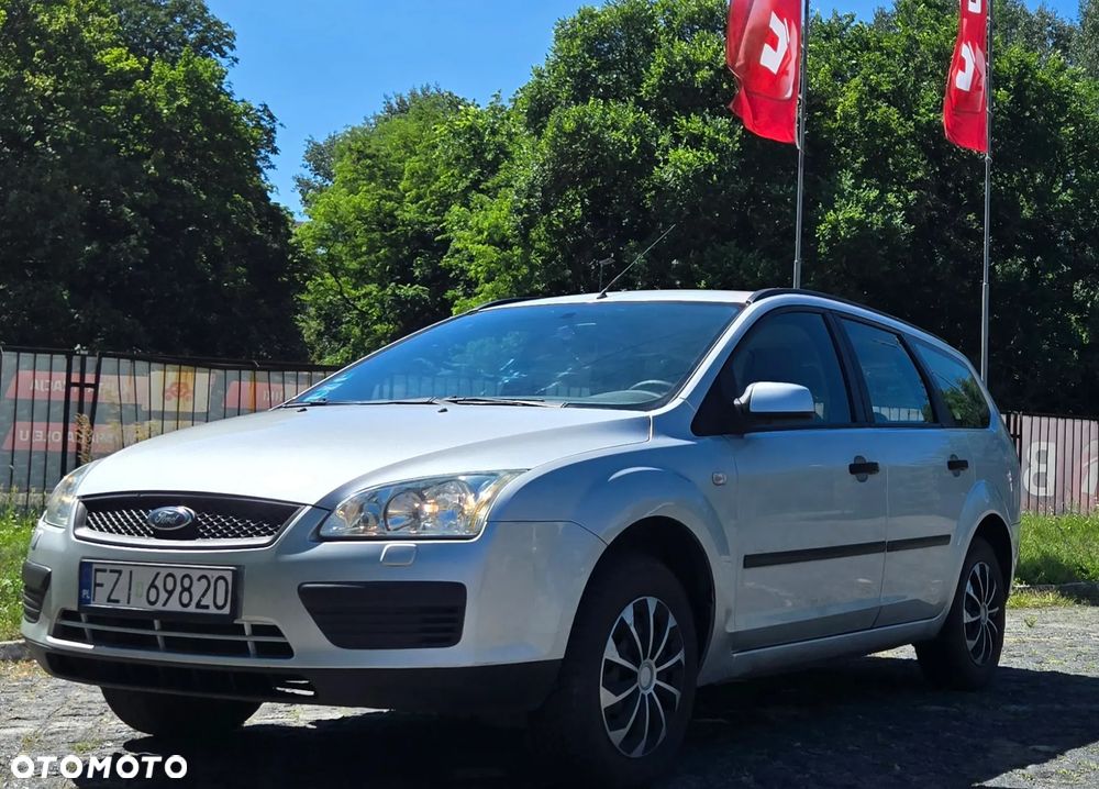 Ford Focus 1.6 16V Titanium - 1