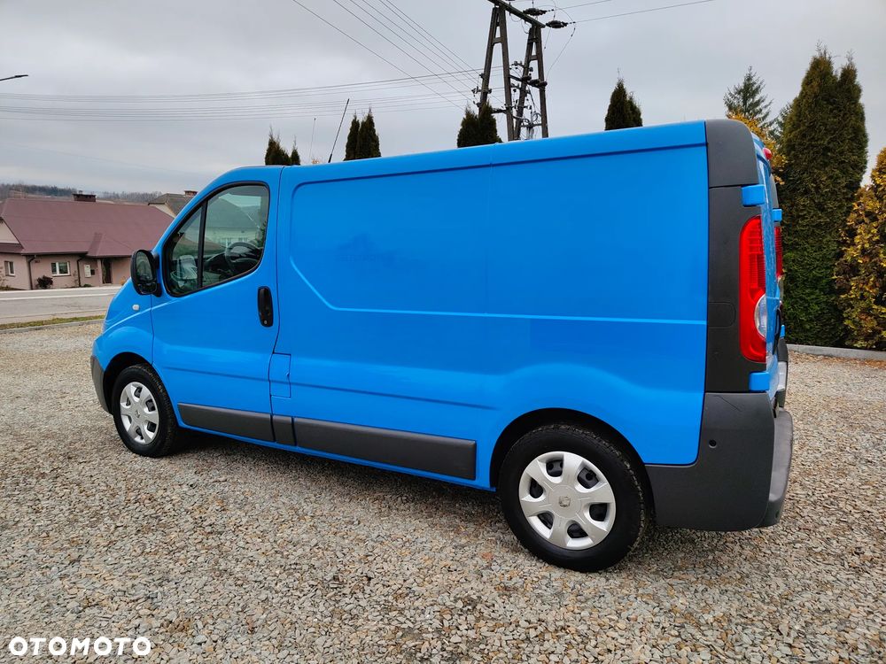 Renault TRAFIC - 12