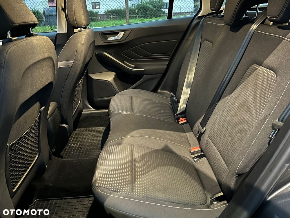 Ford Focus - 18