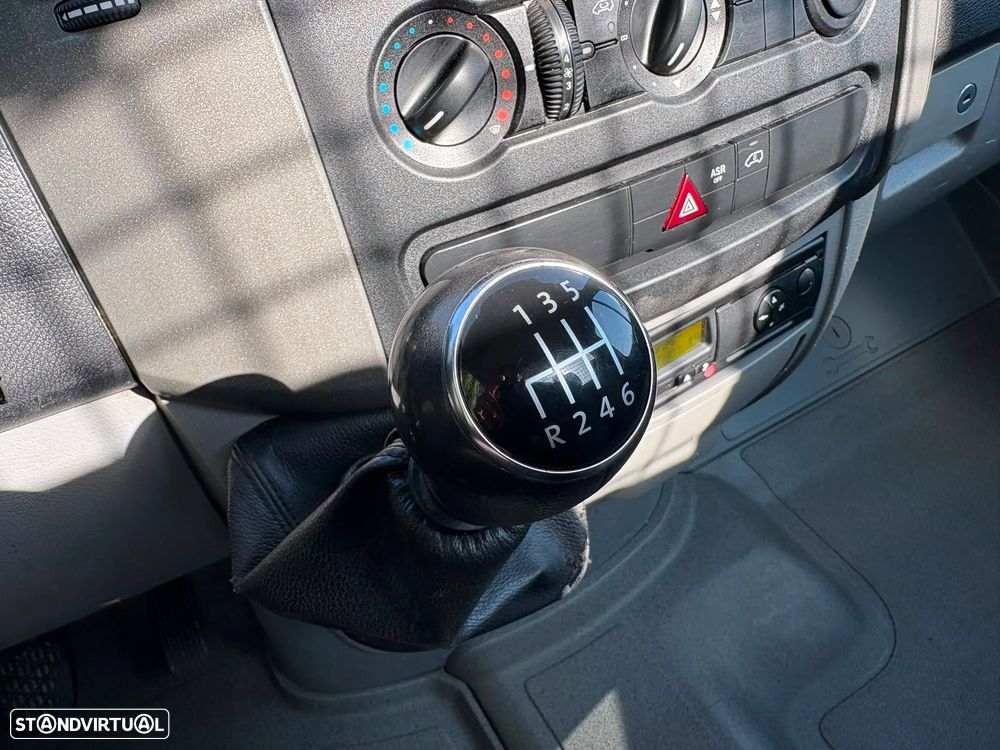 Volkswagen CRAFTER - 7