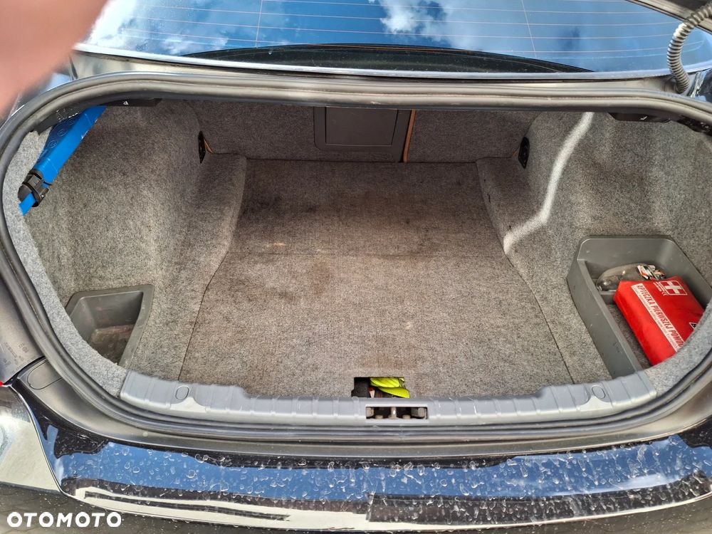 BMW Seria 3 330xi - 14