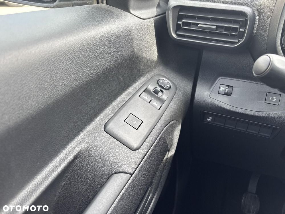 Toyota PROACE CITY - 21