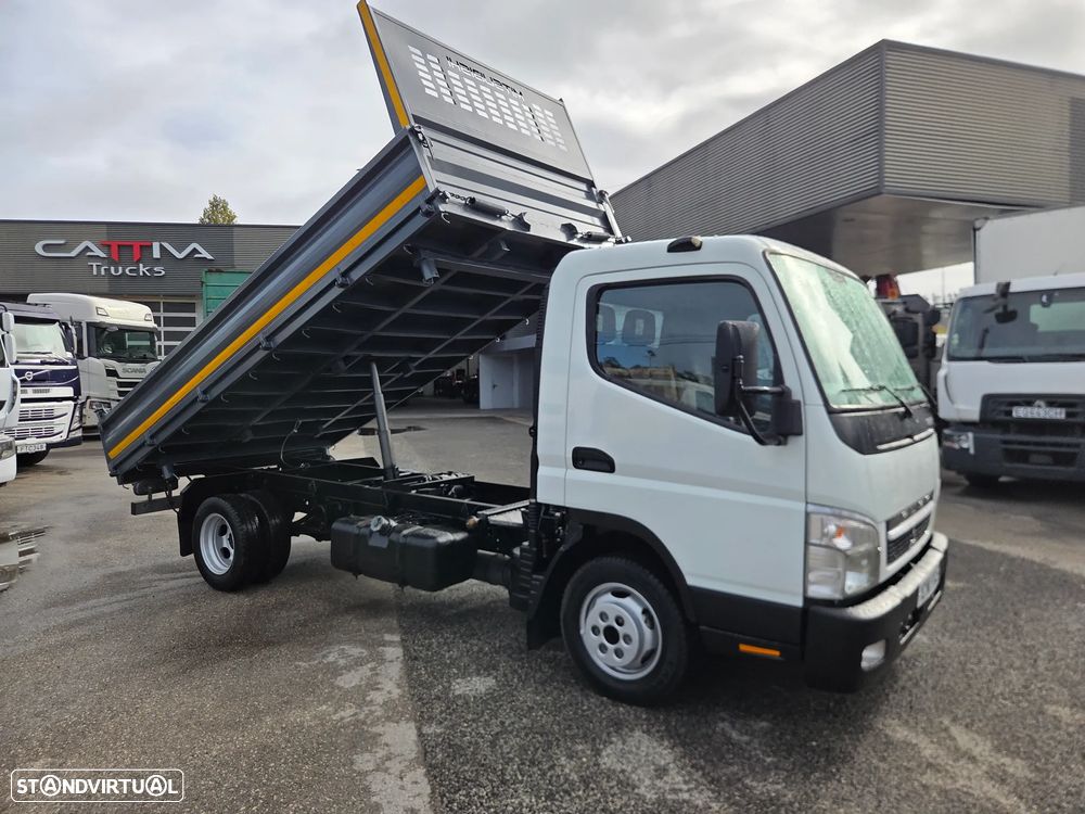 Mitsubishi Canter 3C13 tribasculante