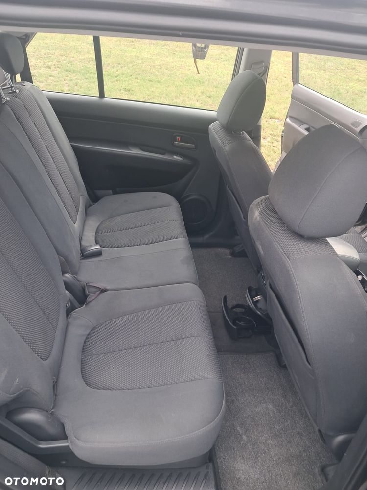 Kia Carens 2.0 CRDi Tour - 10