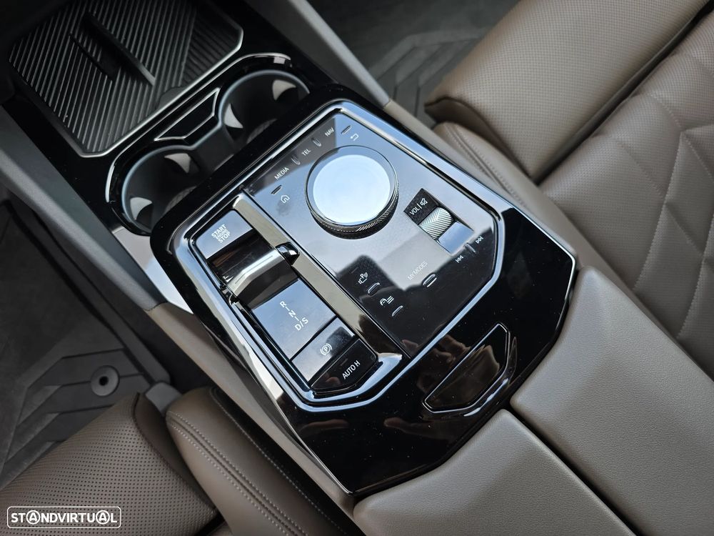 BMW 530 e Pack Desportivo M Pro - 30