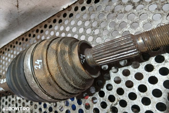 Planetara fata dreapta 8200499586  K9K 8200499586  K9K Dacia Logan 1 - 4