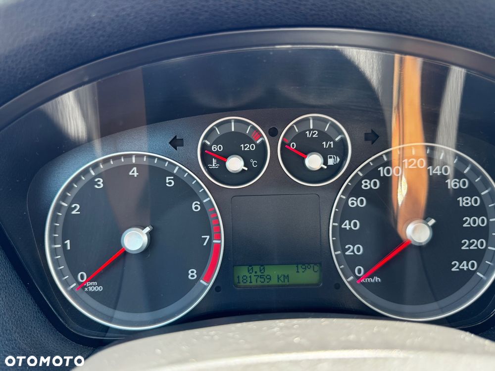 Ford Focus 1.8 FF Platinium X - 13