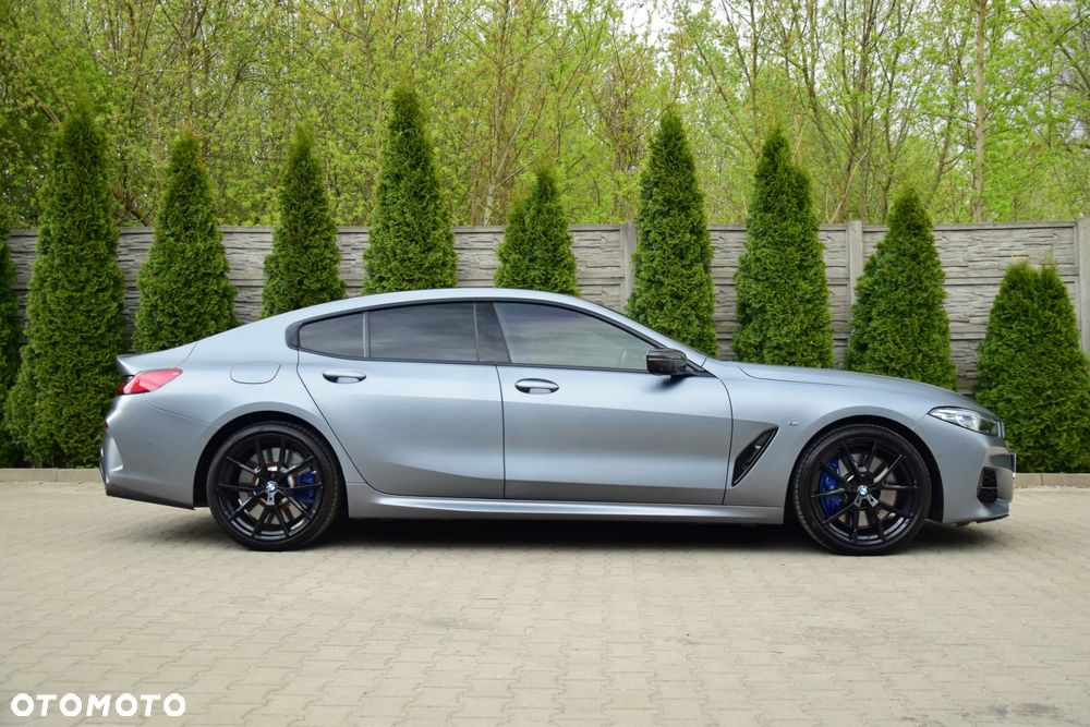 BMW Seria 8 - 12