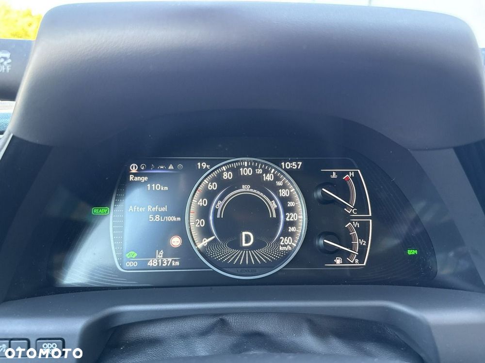 Lexus ES 300h Business Edition - 26