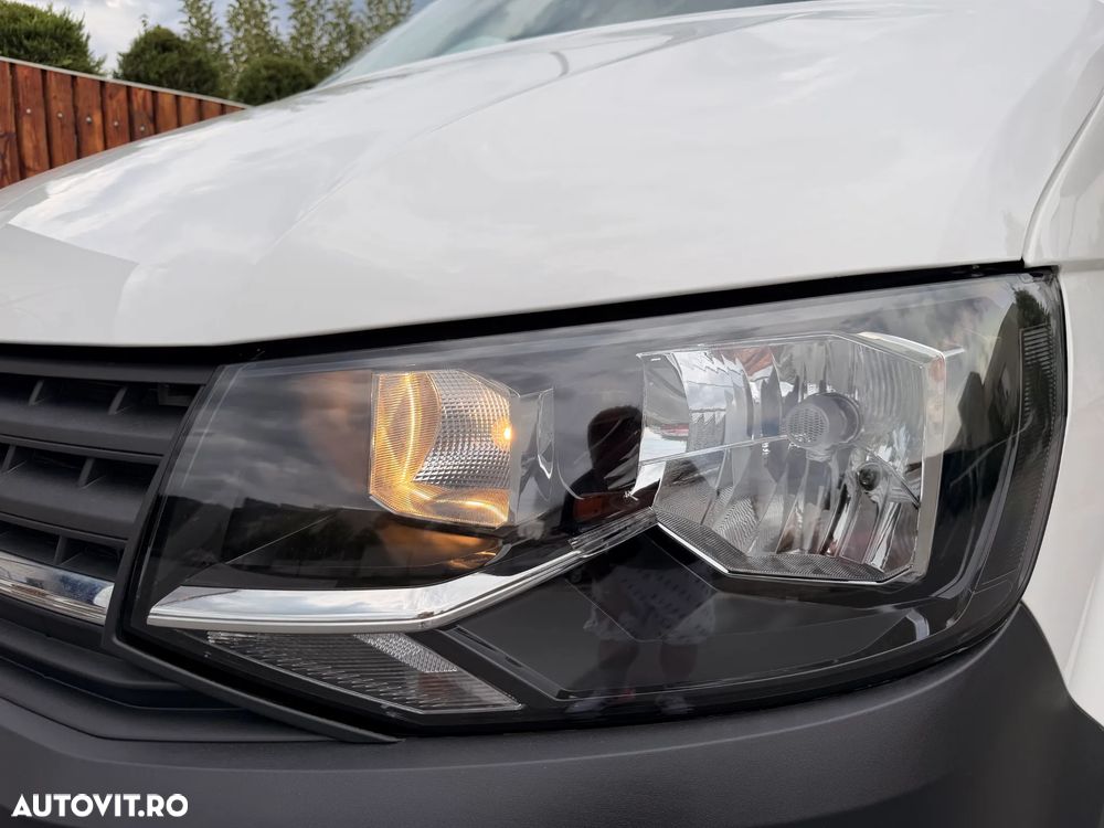 Volkswagen Transporter - 9