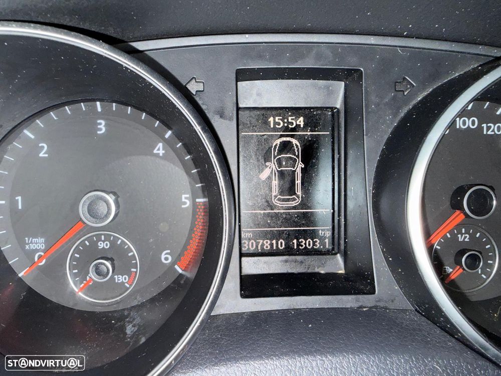 VW Golf 1.6 TDi Confortline - 8