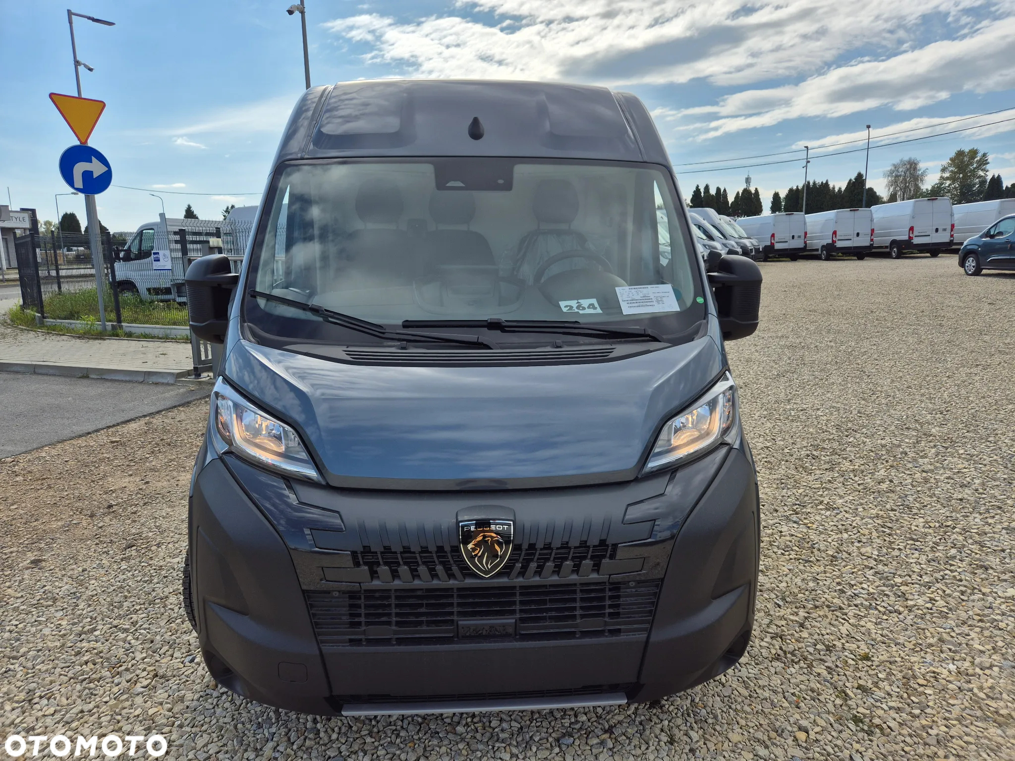 Peugeot Boxer Furgon L4H2 2.2 HDI 180KM Automat 3.5t Heavy - 4