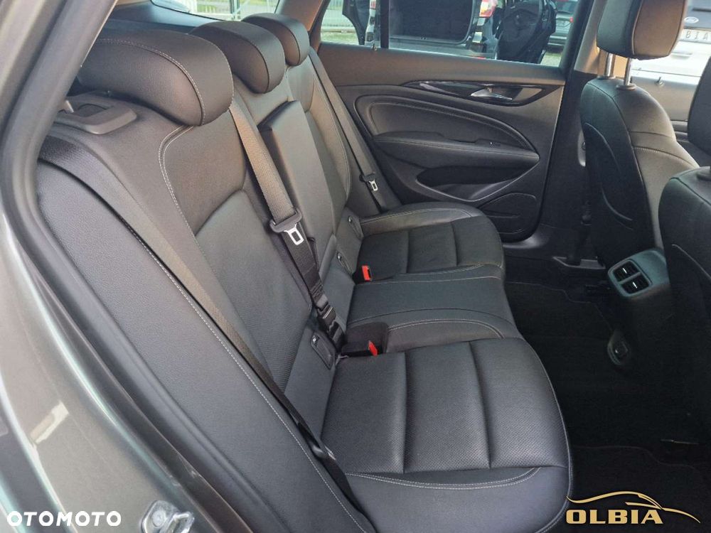 Opel Insignia - 7