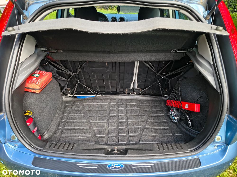 Ford Fiesta - 12
