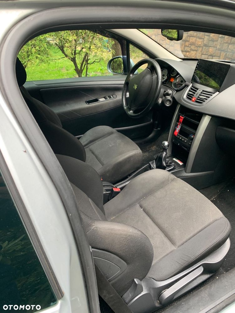 Peugeot 207 150 Turbo Platinum - 10