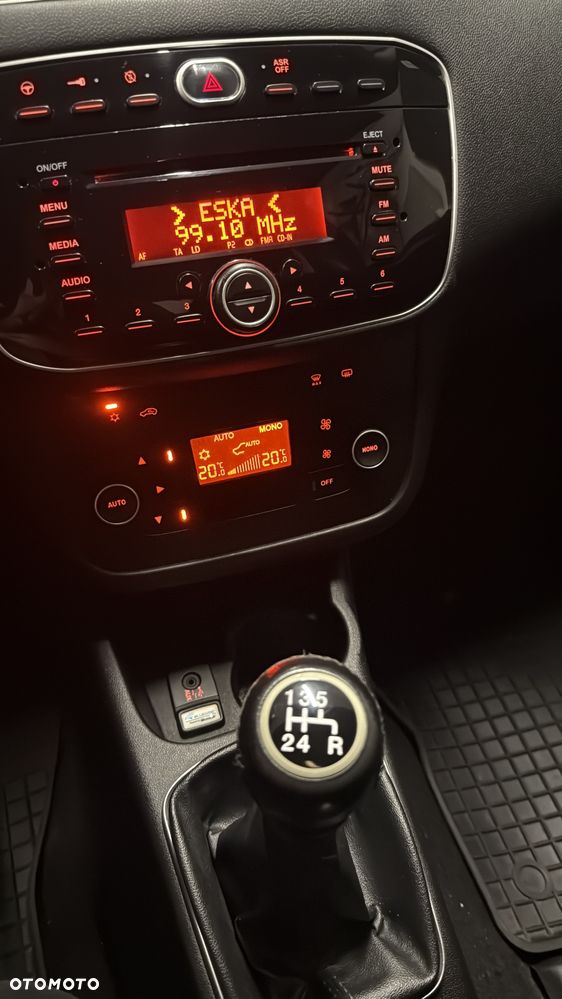 Fiat Punto 1.4 Easy S&S - 6