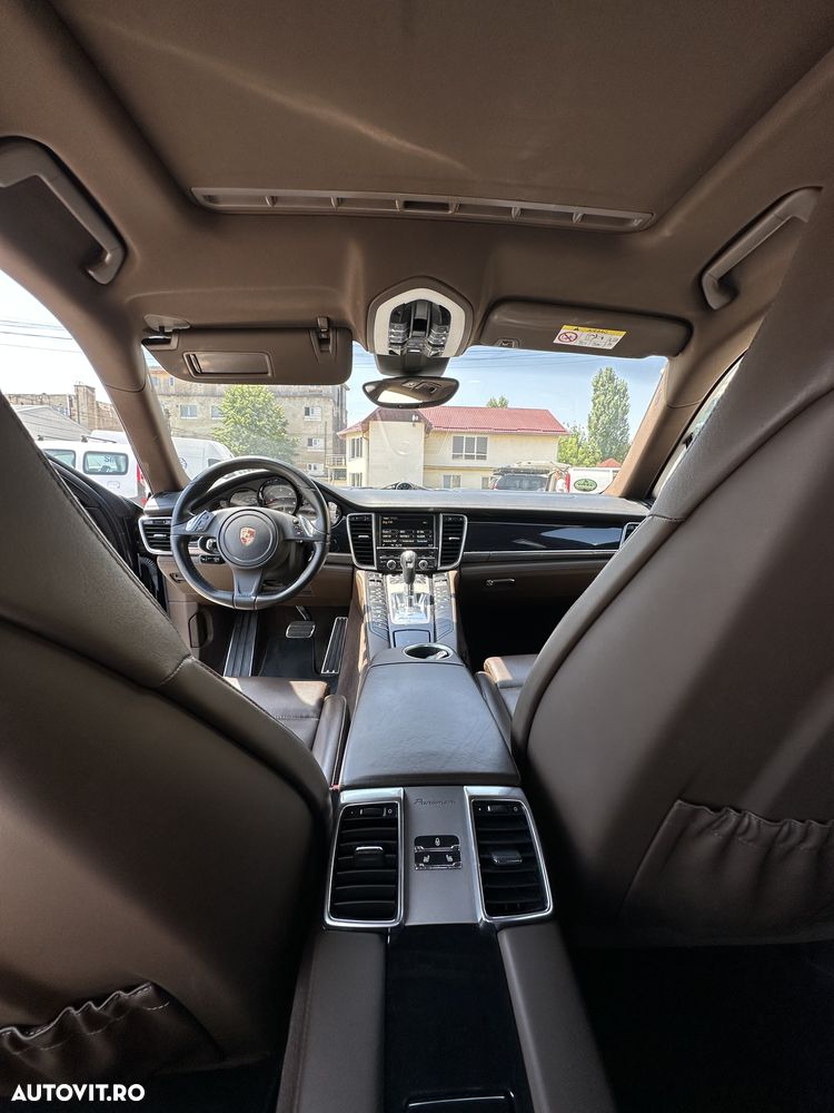 Porsche Panamera - 15