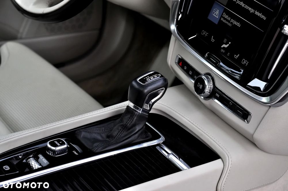 Volvo S90 D4 Inscription - 32