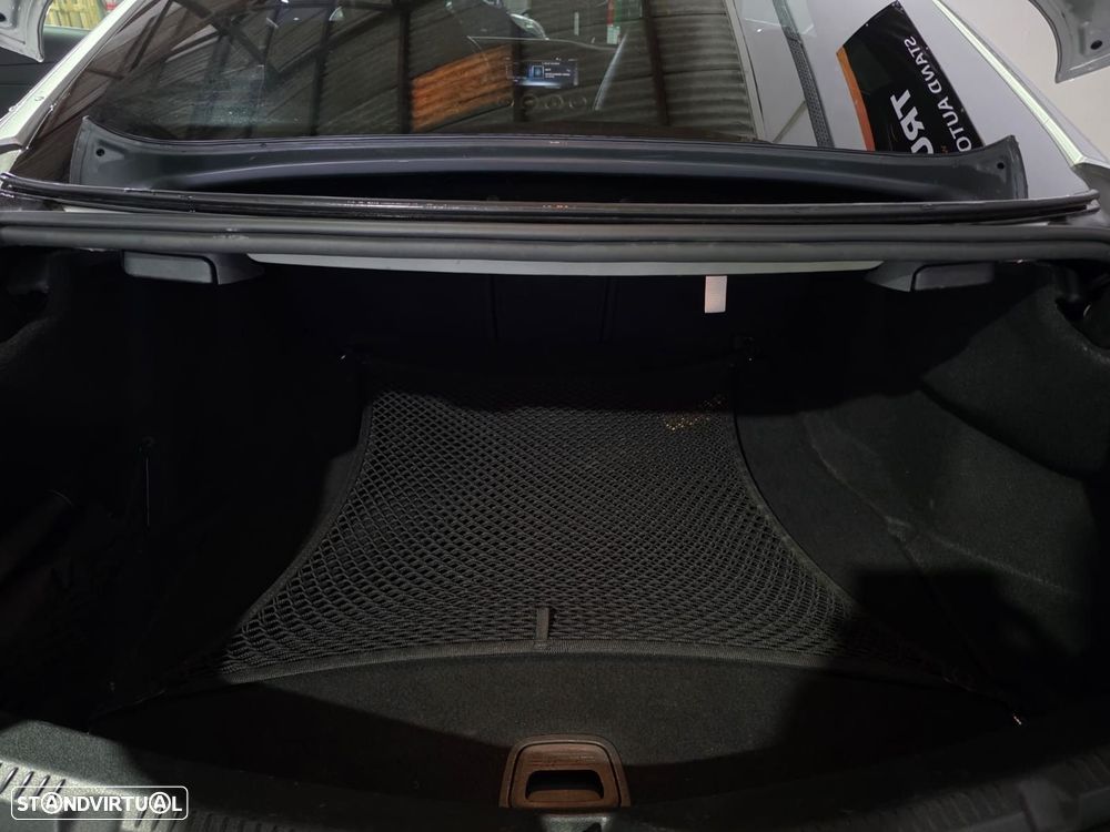 Mercedes-Benz E 220 d AMG Line - 18